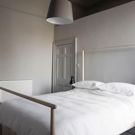 Spacious Georgian Pad - Free Parking - Walk To Bath Lejlighed Eksteriør billede