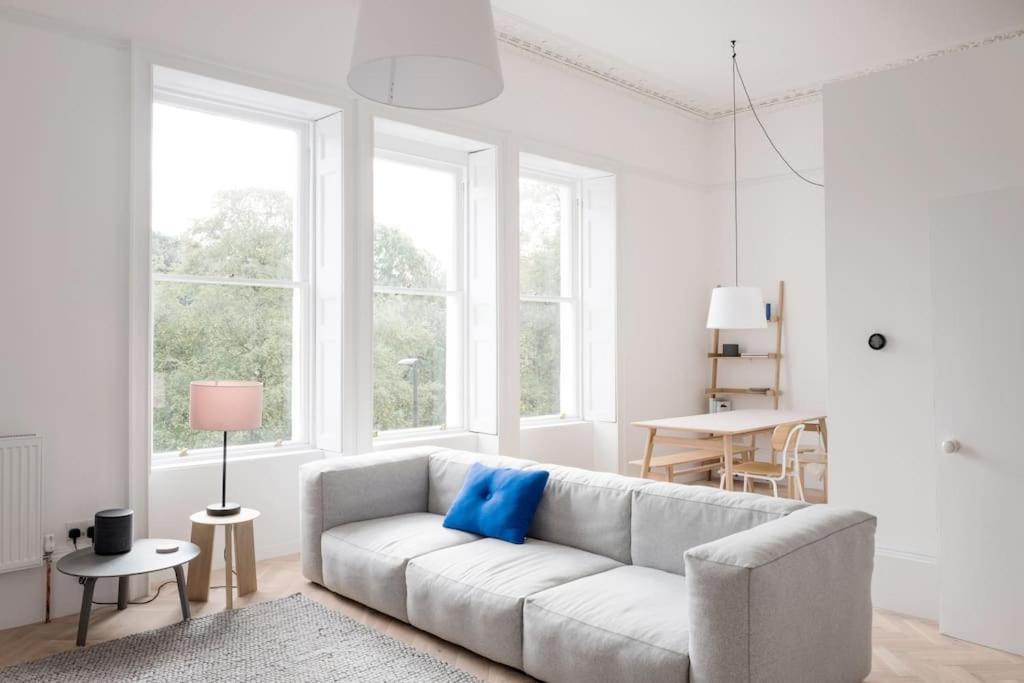 Spacious Georgian Pad - Free Parking - Walk To Bath Lejlighed Eksteriør billede